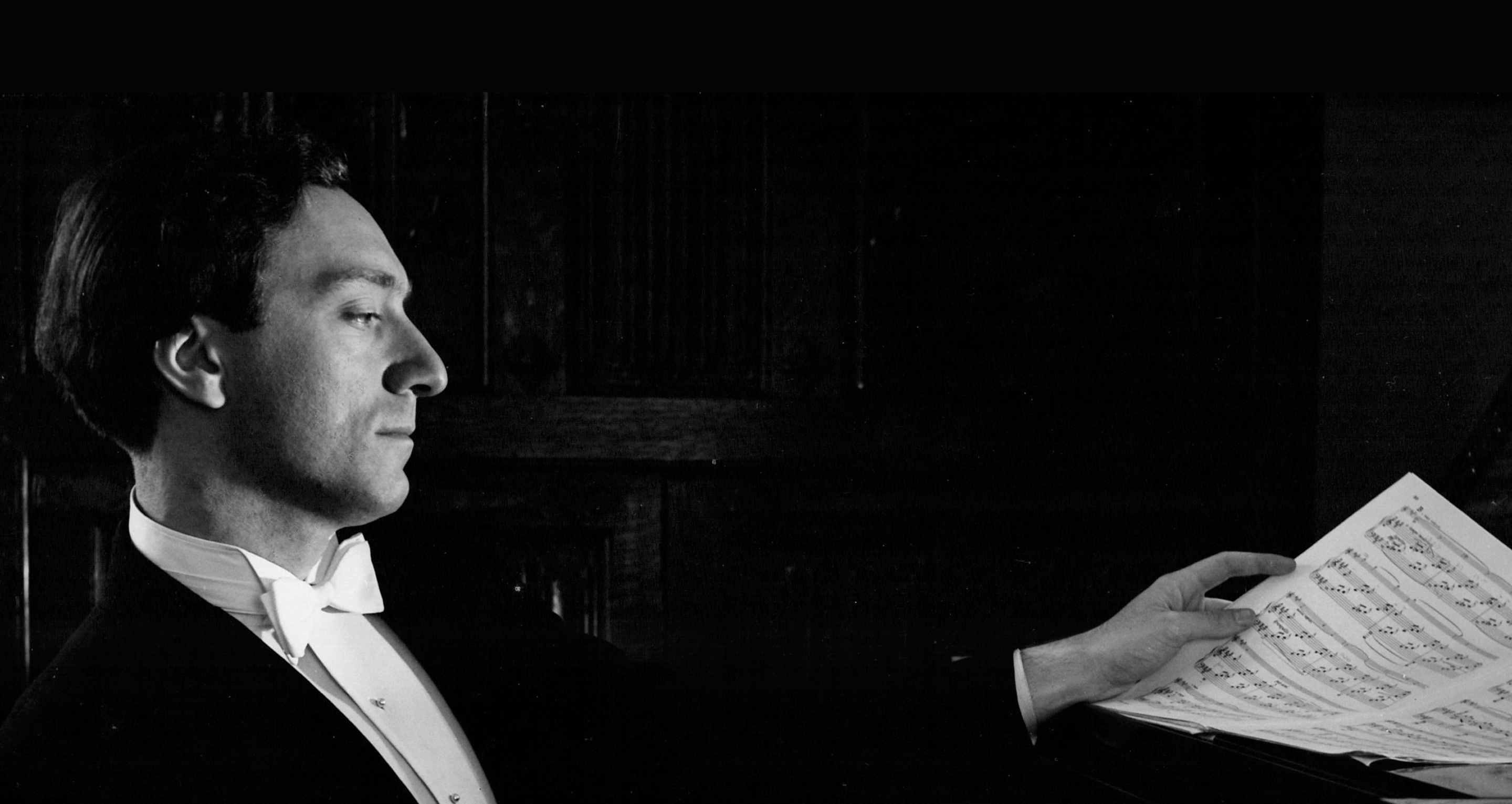 Home Sebastian Benda