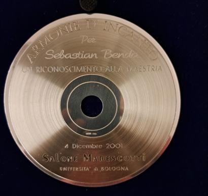 Università di Bologna Italy 2001